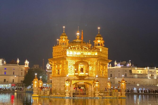 Golden Temple Night Ceremony and Light Visit Tour with Pick-Drop - Stop 1 at 9:30 pm: the Golden Temple Night Ceremony moment