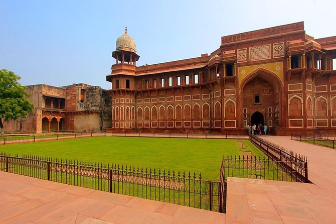 Golden Triangle Jaipur, Agra and delhi (05 Nights & 06 Days) - Day 5 Delhi: Old Delhi bazaars and the key monuments that fit a short morning