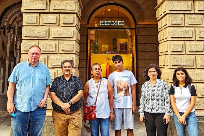 Group Guided Walking Tour in Fort and Colaba - Price and value: $16.73 makes sense when the stops are free