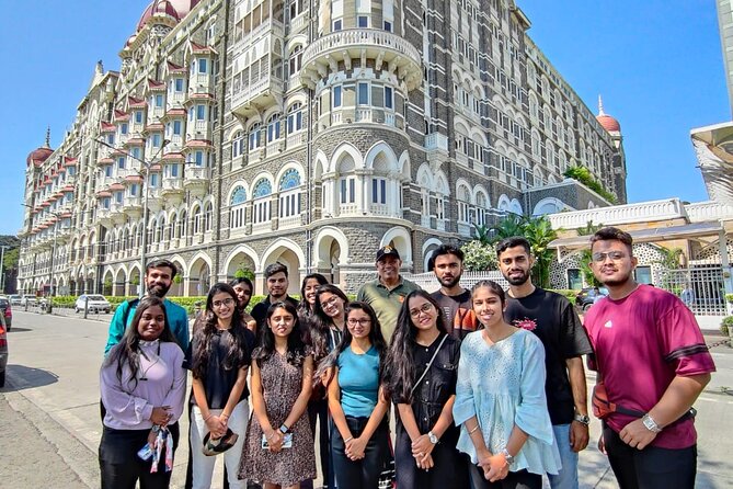 Group Guided Walking Tour in Fort and Colaba - The grand finish: Gateway of India and Taj Mahal Palace Hotel