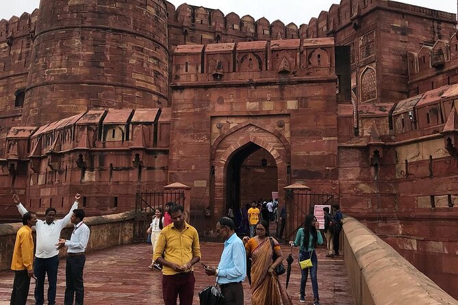 Guided Day Trip from Delhi to Agra & Fatehpur Sikri - Agra in a Day: How This Delhi Route Keeps You Moving