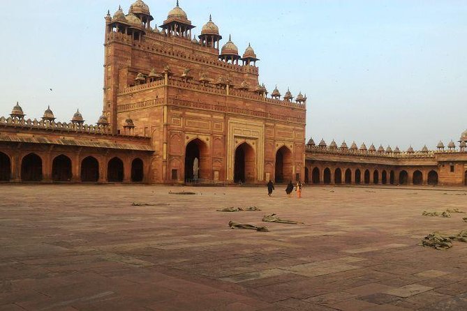 Guided Day Trip from Delhi to Agra & Fatehpur Sikri - Fatehpur Sikri: A Fortified Ghost City Feeling in Red Sandstone
