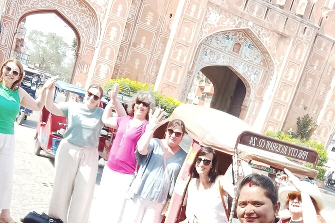 Guided Morning E-Rickshaw Ride with Food Tasting at Jaipur - Meeting at Raj Mandir Cinema and rolling into the pink streets