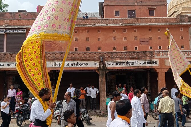 Guided Morning E-Rickshaw Ride with Food Tasting at Jaipur - Stop 3: Ram Niwas Garden and Anglo-Indian Albert Hall views