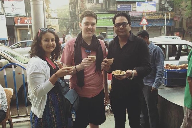 Hello Calcutta Walk Tour - Kumartuli, pottery quarter energy and festival craft