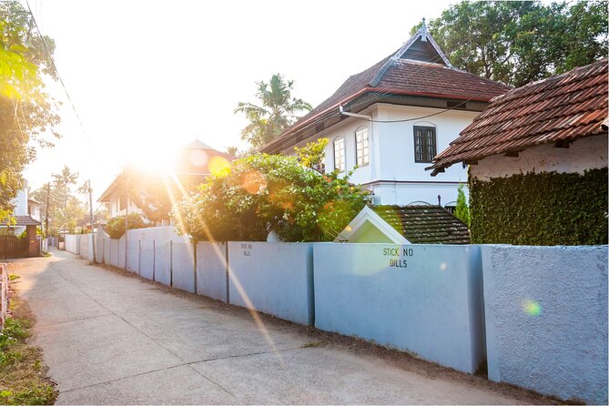 Heritage & Cultural Walk of Kochi (2 Hours Guided Walking Tour) - Meeting at Santa Cruz Cathedral Basilica, Then Getting Oriented