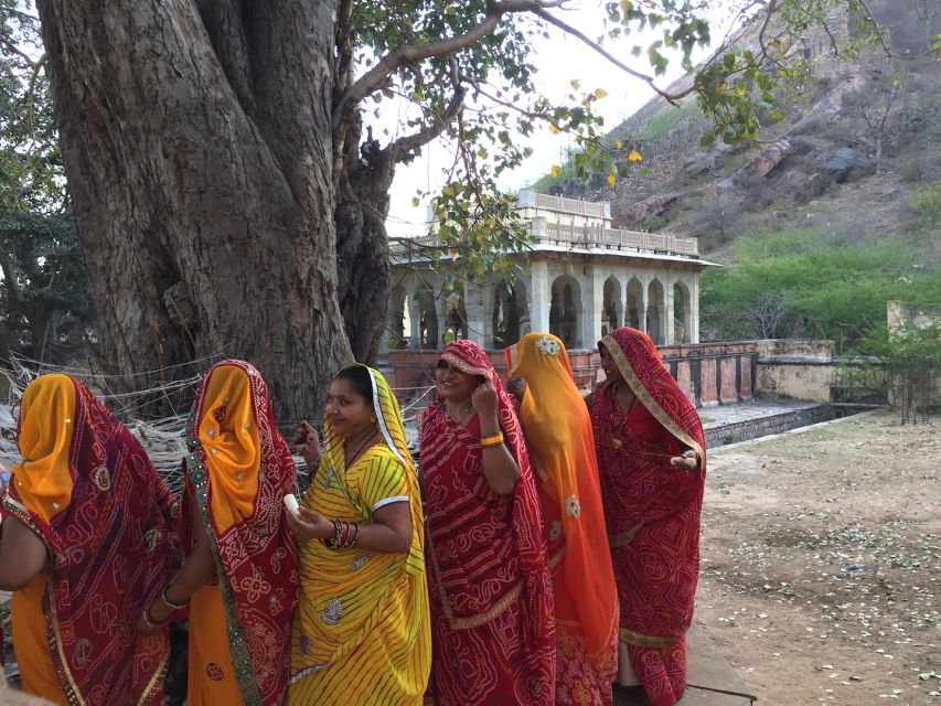 Heritage Walk & Street Food Tasting in Jaipur - Badi Chaupar: where snacks meet Jaipur’s street-level views
