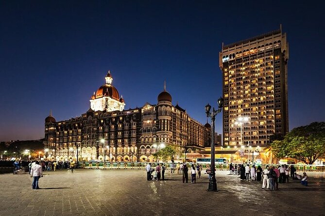 Highlights of Mumbai Sightseeing Tour: TRAVELLERS CHOICE AWARDED - The day starts at Gateway of India, then Colaba keeps the energy high