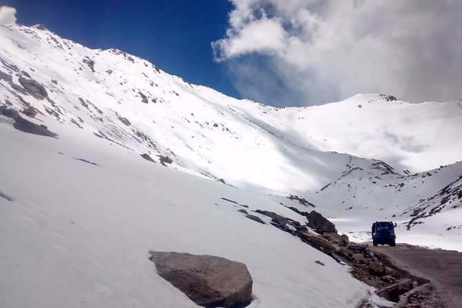 Himalayas Motorcycle Escapades - Your bike and support crew: why this matters more than you think