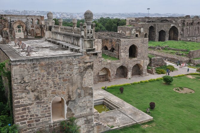 Hyderabad Full-Day City Tour by Car with Guide & Entry Fee Option - Price and value for a 9-hour private tour with options