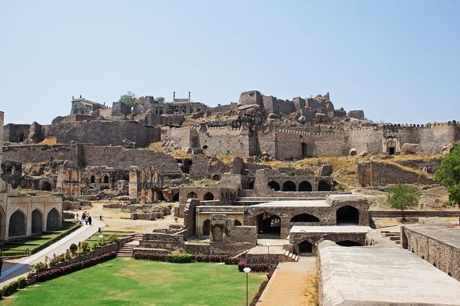 Hyderabad Highlights Guided City Tour and Chai Experience - Char Kaman: Qutb Shahi City Planning in a Few Blocks