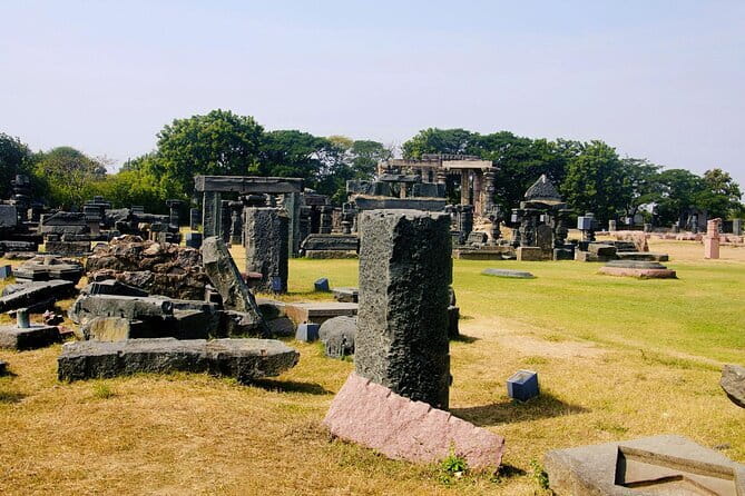 Hyderabad Highlights Guided City Tour and Chai Experience - Mir Alam Mandi Road: Market Streets Where Food Starts