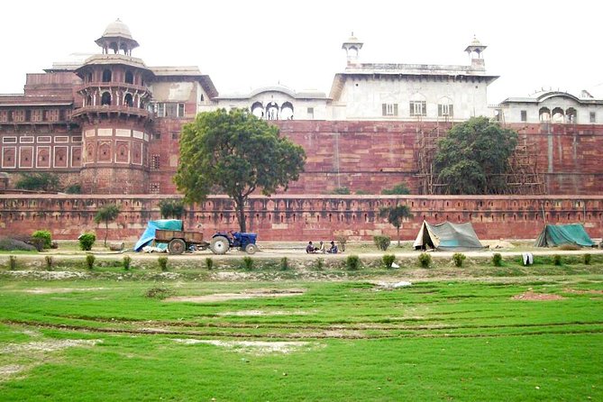 Hyderabad to Taj Mahal and Agra Fort Same Day Tour with Flights - Private Guide and Air-Conditioned Transport: Comfort in a Packed Day