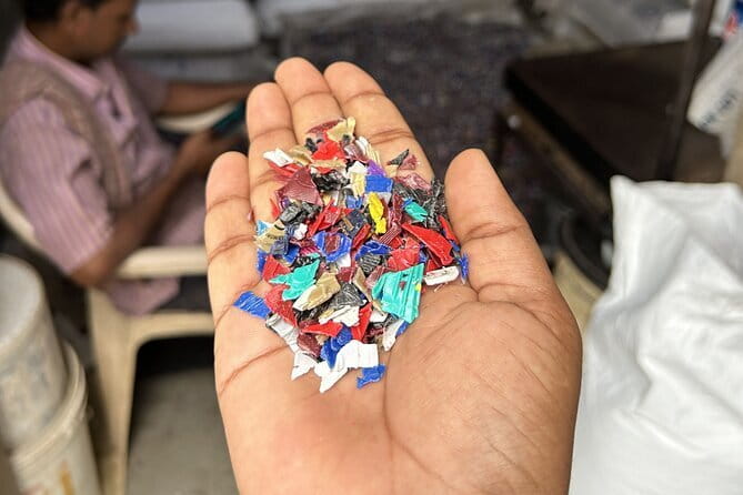 Inside Dharavi: A Unique Slum Tour with an Local Guide - Logistics that affect your comfort: what to plan for
