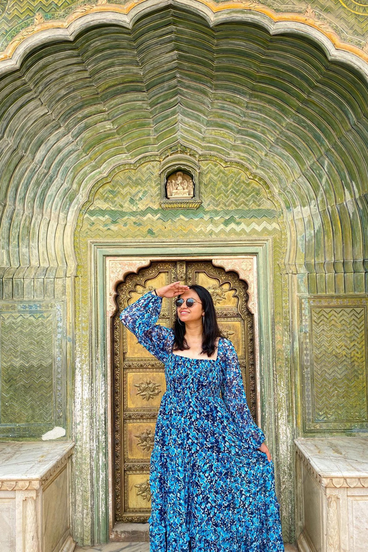 Jaipur: 2-Day City Sightseeing Tour with Cab & Guide - Panna Meena ka Kund Stepwell and Jagat Shiromani Temple Stops