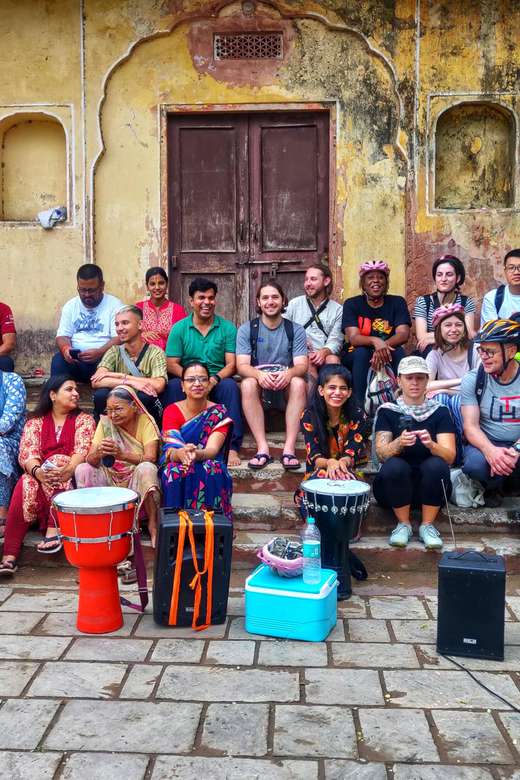 Jaipur: 3-Hour Morning Bike Tour of Jaipur Old City - Safety, guides, and the support rikshaw that changes the experience