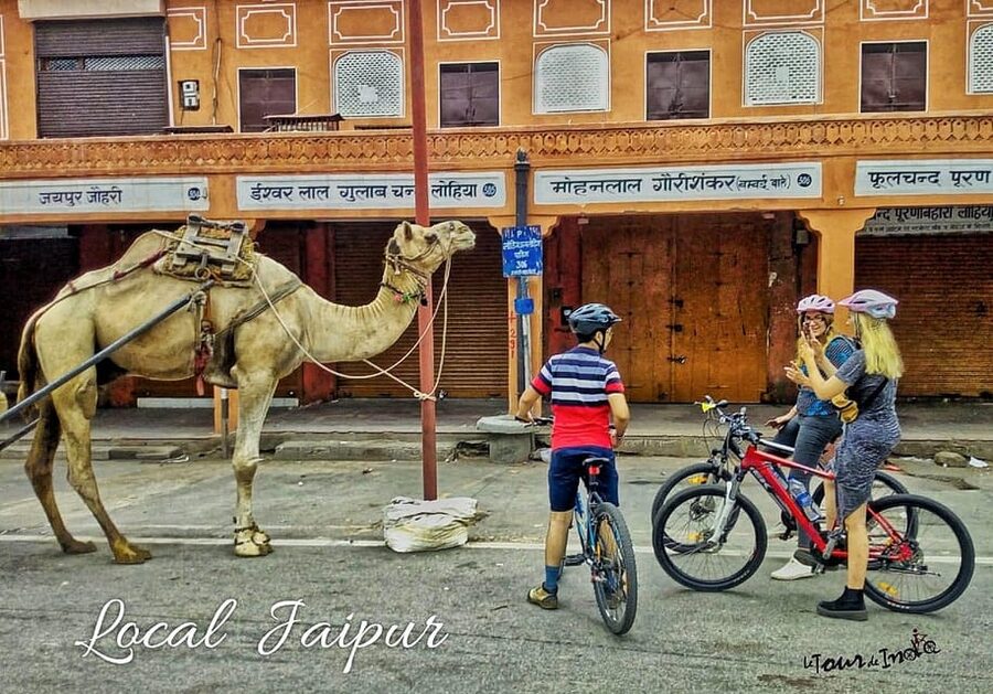 Jaipur: 3-Hour Morning Bike Tour of Jaipur Old City - Getting started near Beacon Wall Street on a smooth, early schedule