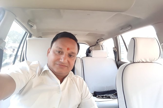 Jaipur Airport to Jaipur Hotels drop: Private Transfers - Why a Private Jaipur Airport Pickup Beats the Taxi Chaos
