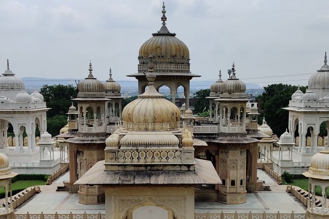 Jaipur City Day Trip from Delhi with Buffet Lunch - Lunch, Local Crafts Shopping, and How to Make It Feel Less Like a Sprint