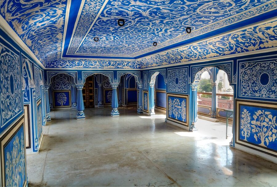 Jaipur City Tour: City Palace, Jantar, Hawa & Jal Mahal - City Palace: more than a pretty palace wall