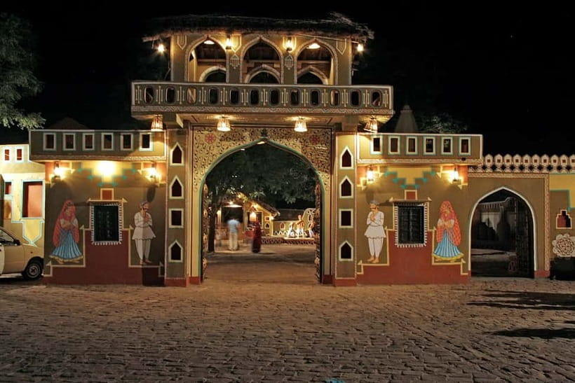 Jaipur: Cultural Evening Tour & Dinner at Chokhi Dhani - Key things to know before you go