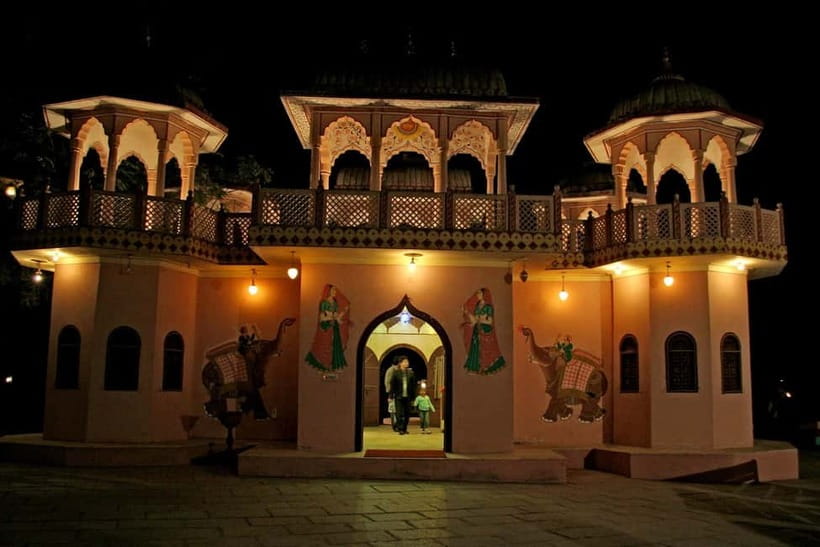 Jaipur: Cultural Evening Tour & Dinner at Chokhi Dhani - Price and value: what $37 gets you, and what to double-check