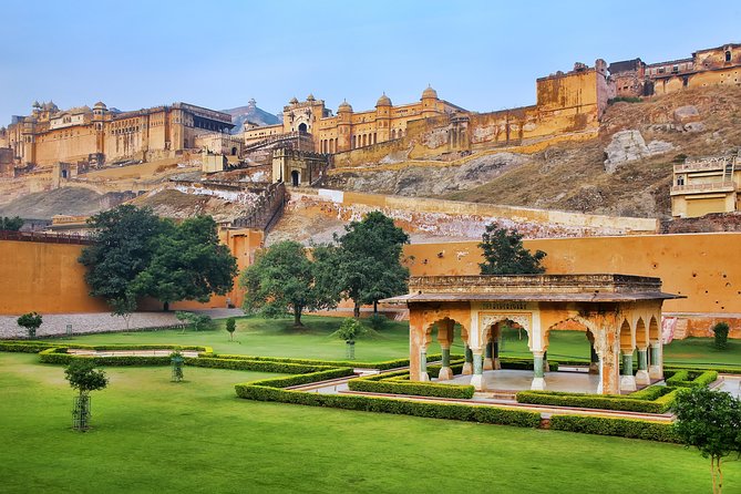 Jaipur Day Trip from Delhi by Car or Train – All Inclusive - Jal Mahal, the Water Palace: a quiet pause inside a busy day