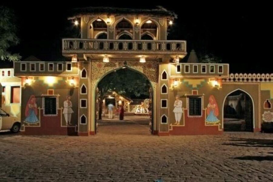 Jaipur Evening Tour Chokhi Dhani village culture with dinner - Old Jaipur City shopping stop, with a practical time box