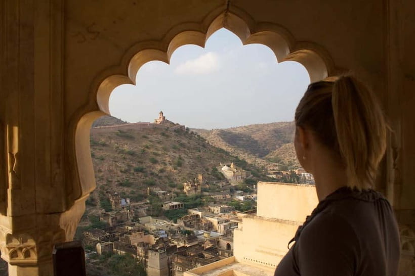 Jaipur: Explore Amber, Jaigarh & Nahargarh Fort with Sunset - Gaitor Ki Chhatriyan (Royal Gaitor): calm start and strong photo angles