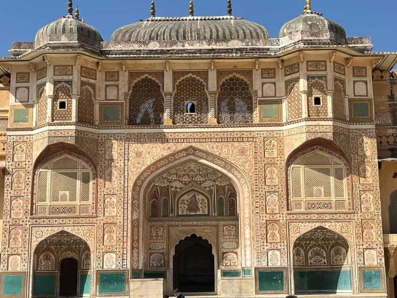 Jaipur: Full-Day City Tour with Car, Guide & Skip-the-Line - Gaitor Ki Chhatriyan: royal memorials that feel surprisingly peaceful