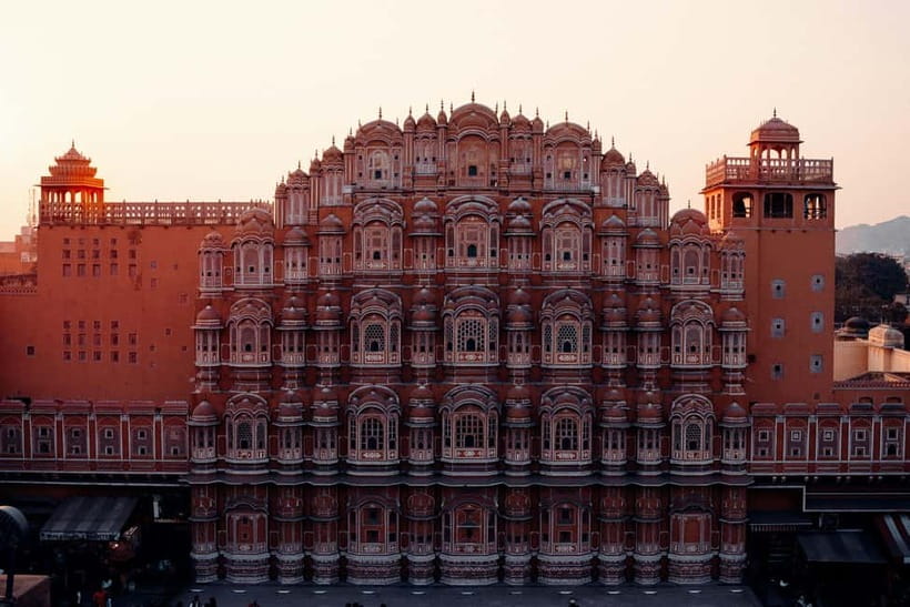 Jaipur: Full-Day City Tour with Car, Guide & Skip-the-Line - Car, pickup, and the smooth-start advantage in Jaipur