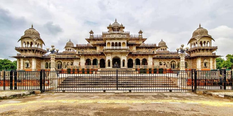 Jaipur: Full-Day Private Sightseeing Tour by Tuk Tuk - City Palace: Power, Style Mixes, and the Stuff You Might Miss Elsewhere