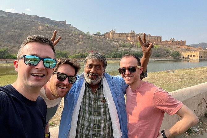 Jaipur Full-Day Private Tour By Car, Guide & Skip-the-Line Entry - Hawa Mahal: The Wind-Palace Stop for Fast, Classic Photos