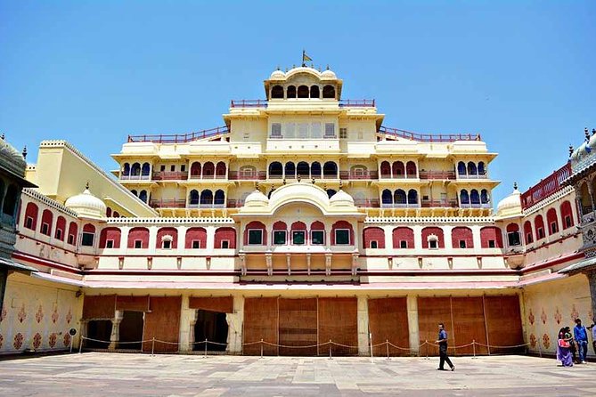 Jaipur Full-Day Tour by Car with Govt Guide - Jal Mahal: the quick photo moment you should plan for