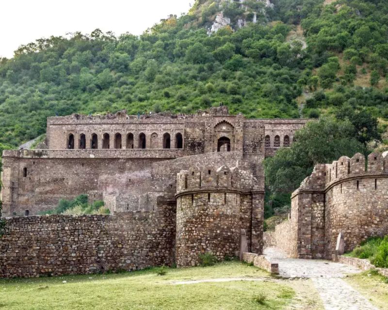 Jaipur: Haunted Bhangarh Fort and Abhaneri Stepwell Day Trip - FAQ