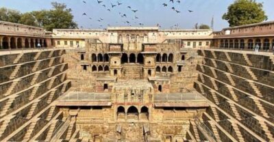 Haunted Bhangarh Fort and Abhaneri Stepwell Day Trip