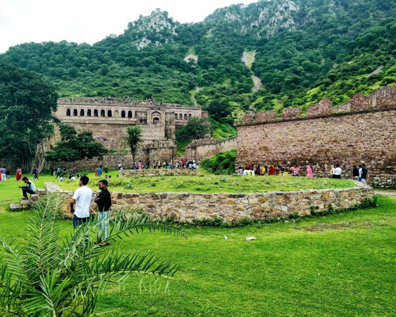 Jaipur: Haunted Bhangarh Fort and Abhaneri Stepwell Day Trip - The practical stuff that keeps the day smooth