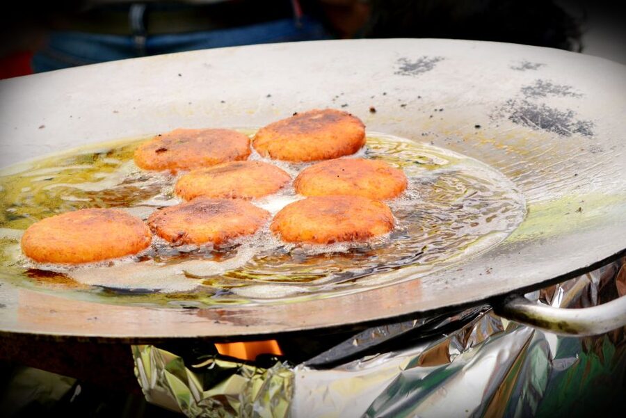 Jaipur: History Street Food Tour with Local Guide - The masala chai stop, served in a clay pot