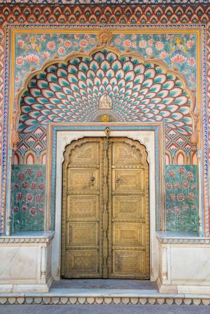 Jaipur: Instagram Tour of The Top Photography Spots - Private Car, Quick Walks, and Photo Stops: How the 8 Hours Actually Feel