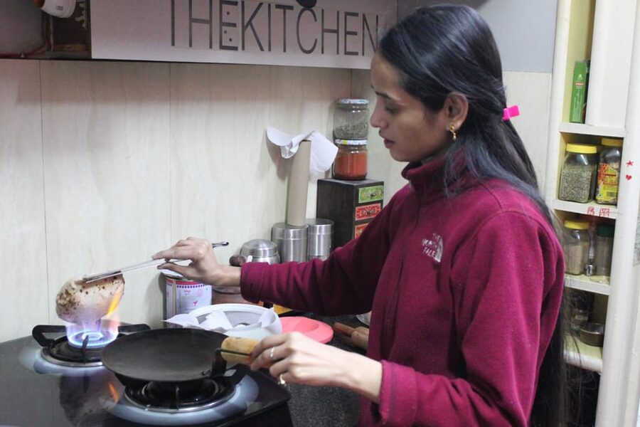 Jaipur: Interactive Cooking Class with a Local Family - The Meal: Dessert, a Traditional Drink, and Dinner With the Family