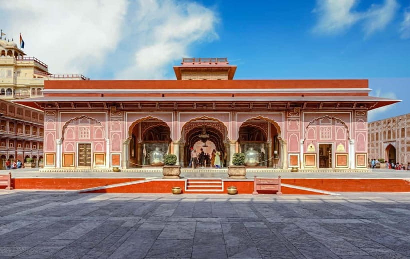 Jaipur: Jaipur & Amber Fort Full or Half-Day Guided Tour - Jantar Mantar: the quick science stop you’ll remember
