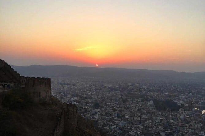 Jaipur Nahargarh Sunset and Night Lights Tour - Jaipur after dark: what this 4-hour sunset tour does well