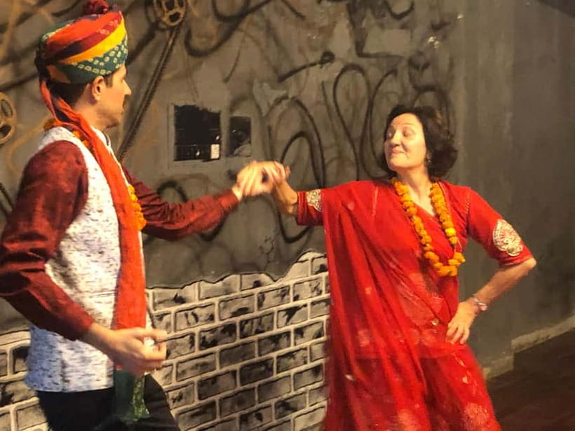 Jaipur: Namaste Bollywood l Dance like a Star - Costumes, henna, and the optional extras that level up the photo