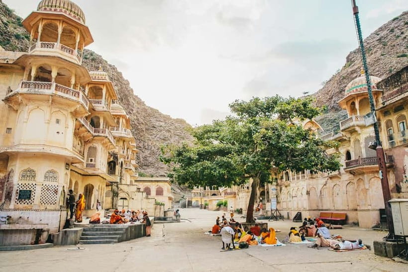 Jaipur: Private City Tour with Car, Guide, Tickets & Lunch - Why this private Jaipur car tour feels worth it
