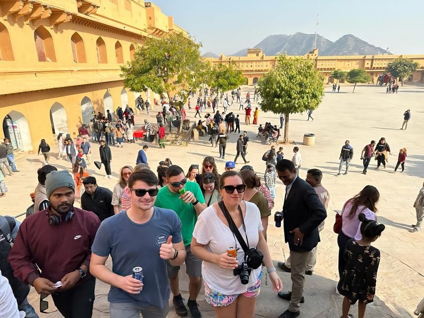 Jaipur Private City Tour with Hotel Pick-Up & Drop 4 - 8 Hrs - City Palace: where Rajasthan and Mughal style meet