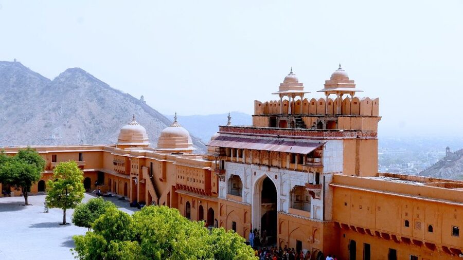 Jaipur: Private Full Day City Sightseeing Tour with Guide - Amber Fort and Sheesh Mahal: red sandstone, white marble, and mirror craft