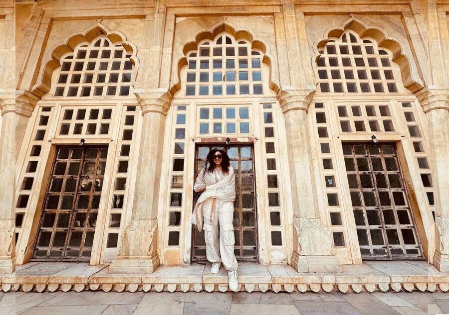 Jaipur: Private Full-Day City Tour By Tuk-Tuk with Pick-Up - Gaitor Ki Chhatriyan near Nahargarh: a calmer stop that resets you