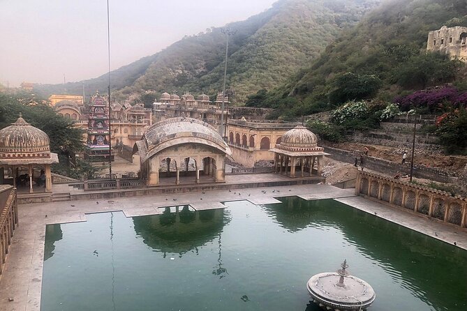Jaipur Private Full-Day Sightseeing Tour By Car - Jaipur by car: why this route feels easier than DIY