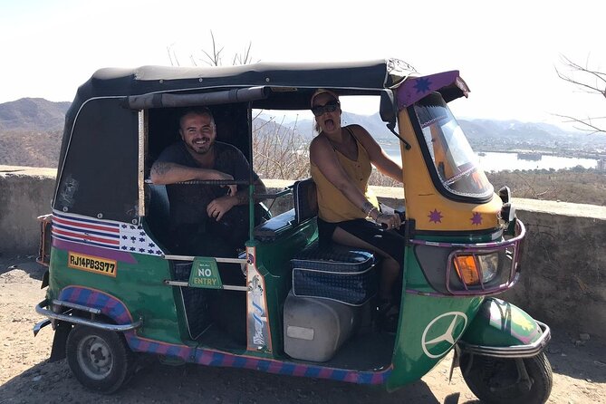 Jaipur Private Full-Day Sightseeing Tour by Tuk-Tuk with Pickup - Private tuk-tuk logistics: pickup, pacing, and why it feels easier