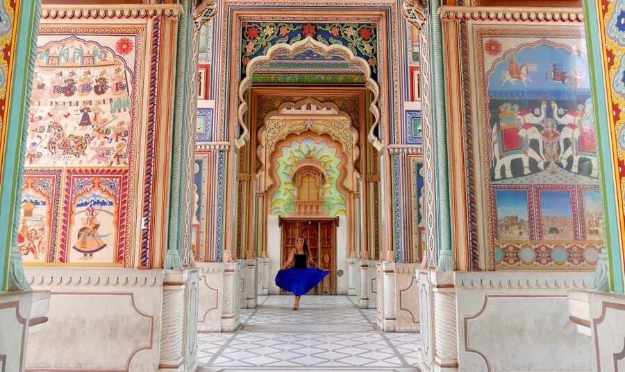 Jaipur: Private Full-Day Tour of the Heritage Pink City - Gaitor Ki Chhatriyan and Panna Meena ka Kund near Galtaji